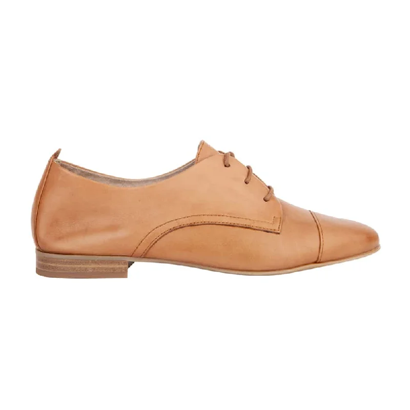 Utah Brogue in Light Tan Leather