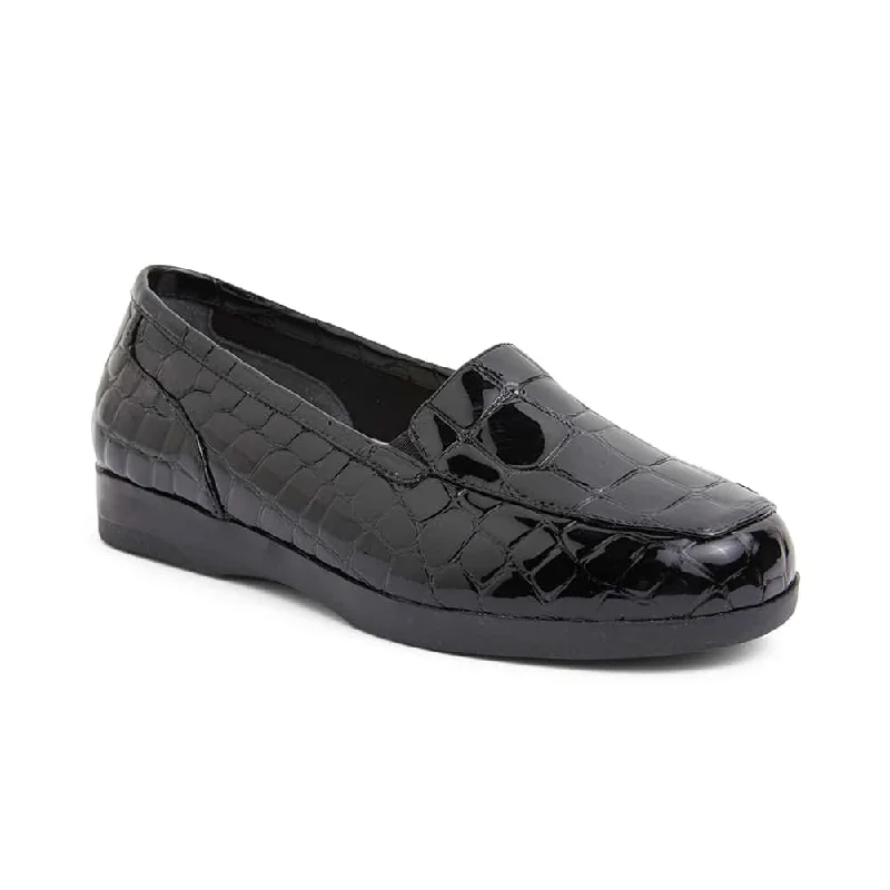 Verse Loafer in Black Patent