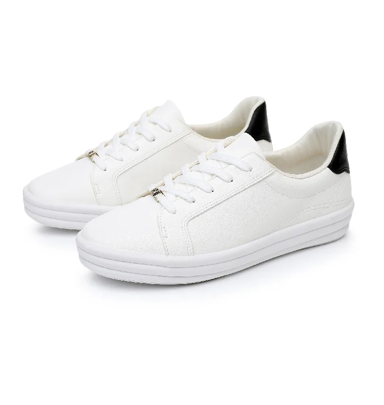 Light-as-Air Tennis Lace-Ups - White & Black (851.003)