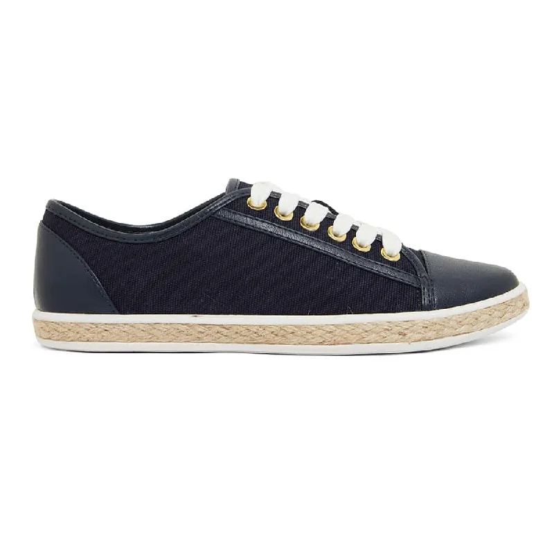 Yale Sneaker in Navy Canvas And Smooth