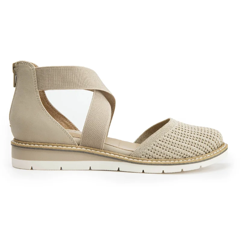 Akira Closed-Toe Sandal