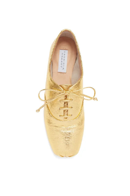 Maya Flat Shoe in Gold Leather