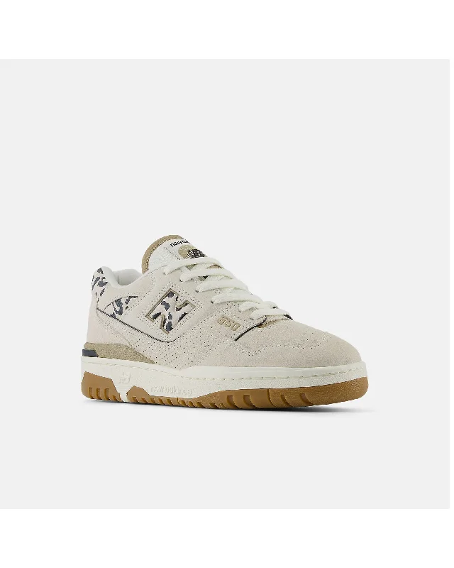 New Balance 550 Sneaker - Seasalt with Phantom